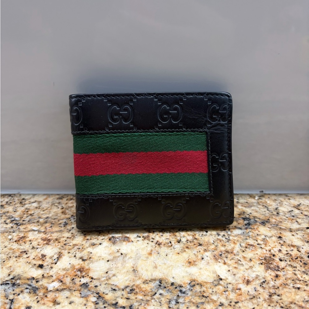 Men’s classic bi fold authentic gucci wallet